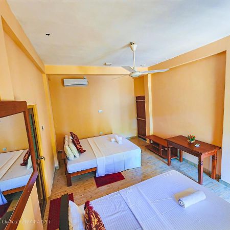 Hotel Jay'S Avenue Udawalawe Exterior foto