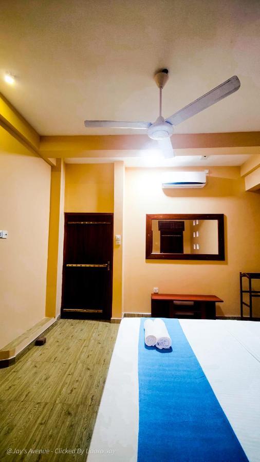Hotel Jay'S Avenue Udawalawe Exterior foto