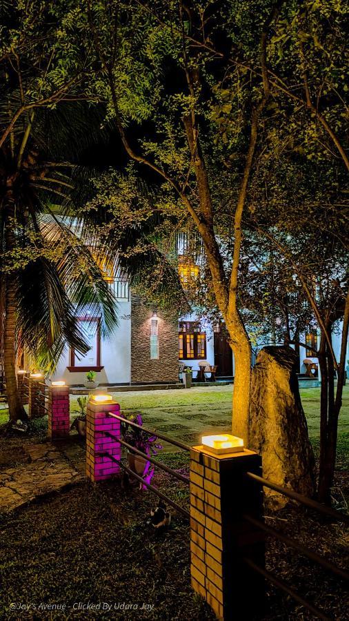 Hotel Jay'S Avenue Udawalawe Exterior foto