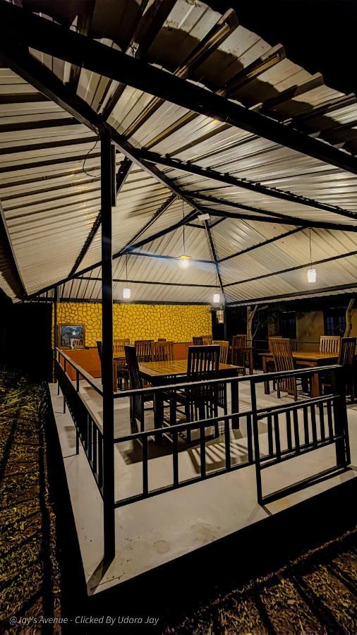 Hotel Jay'S Avenue Udawalawe Exterior foto