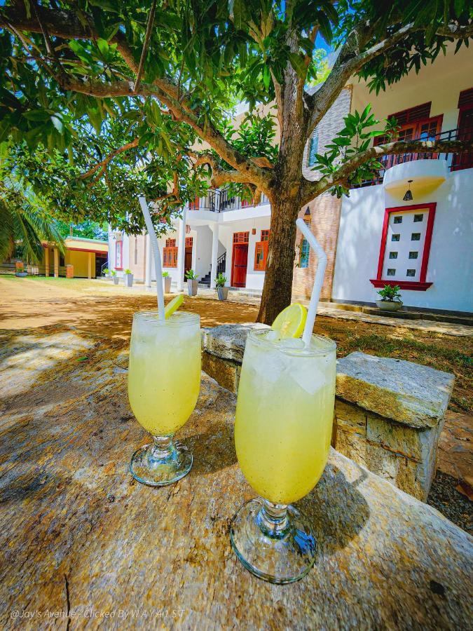 Hotel Jay'S Avenue Udawalawe Exterior foto